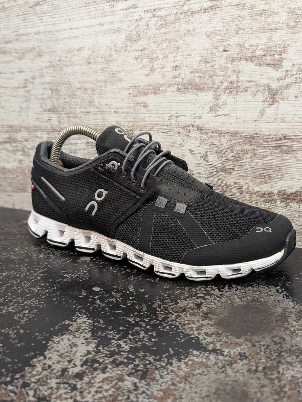 Womens On Cloud Athletic Shoes Sz 8 Used Black Mesh Walking Gym Workout - Picture 2 of 8